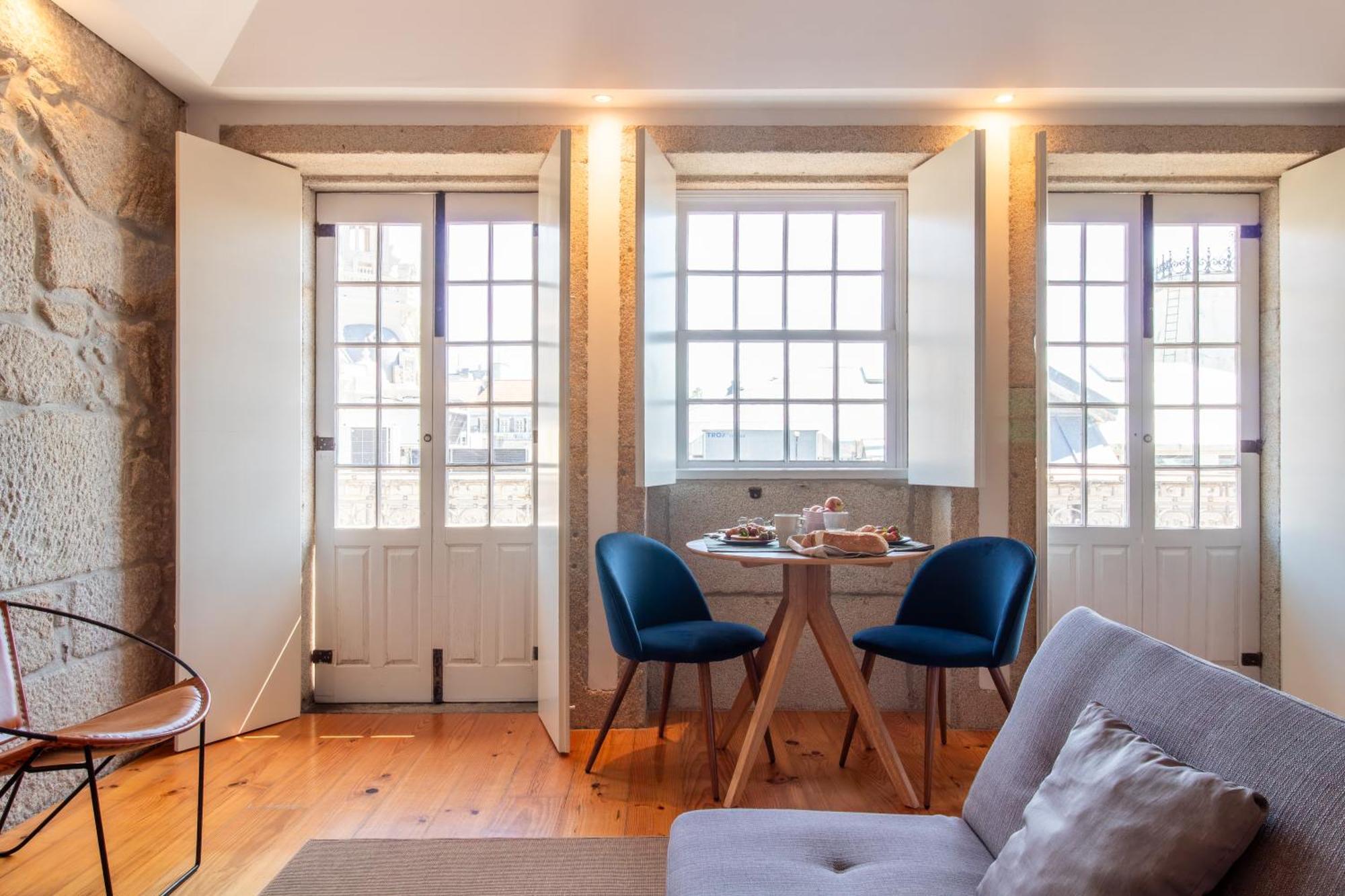 Lovelystay - Dirk Apartment - Almada 4º F Porto Luaran gambar