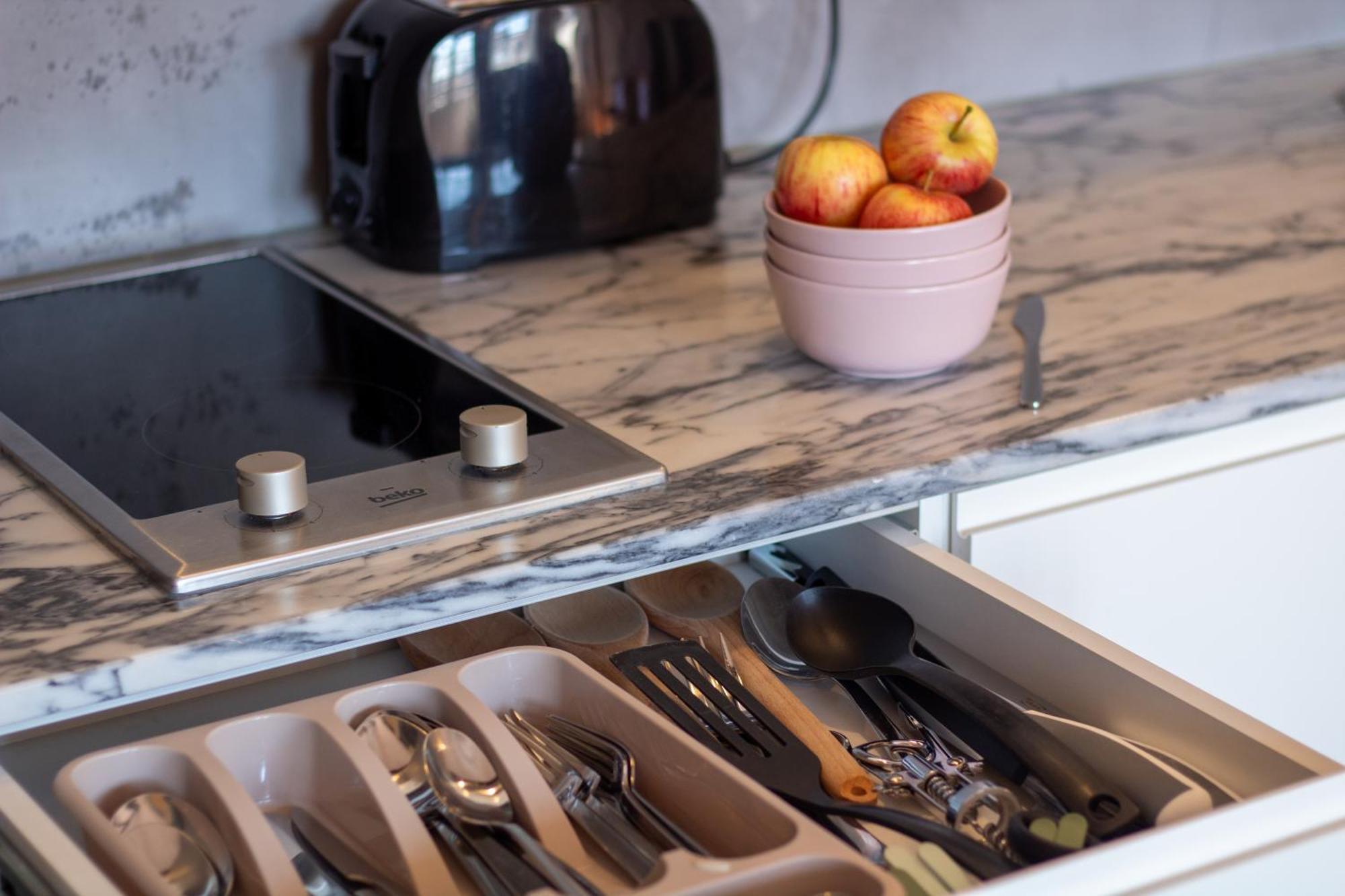 Lovelystay - Dirk Apartment - Almada 4º F Porto Luaran gambar