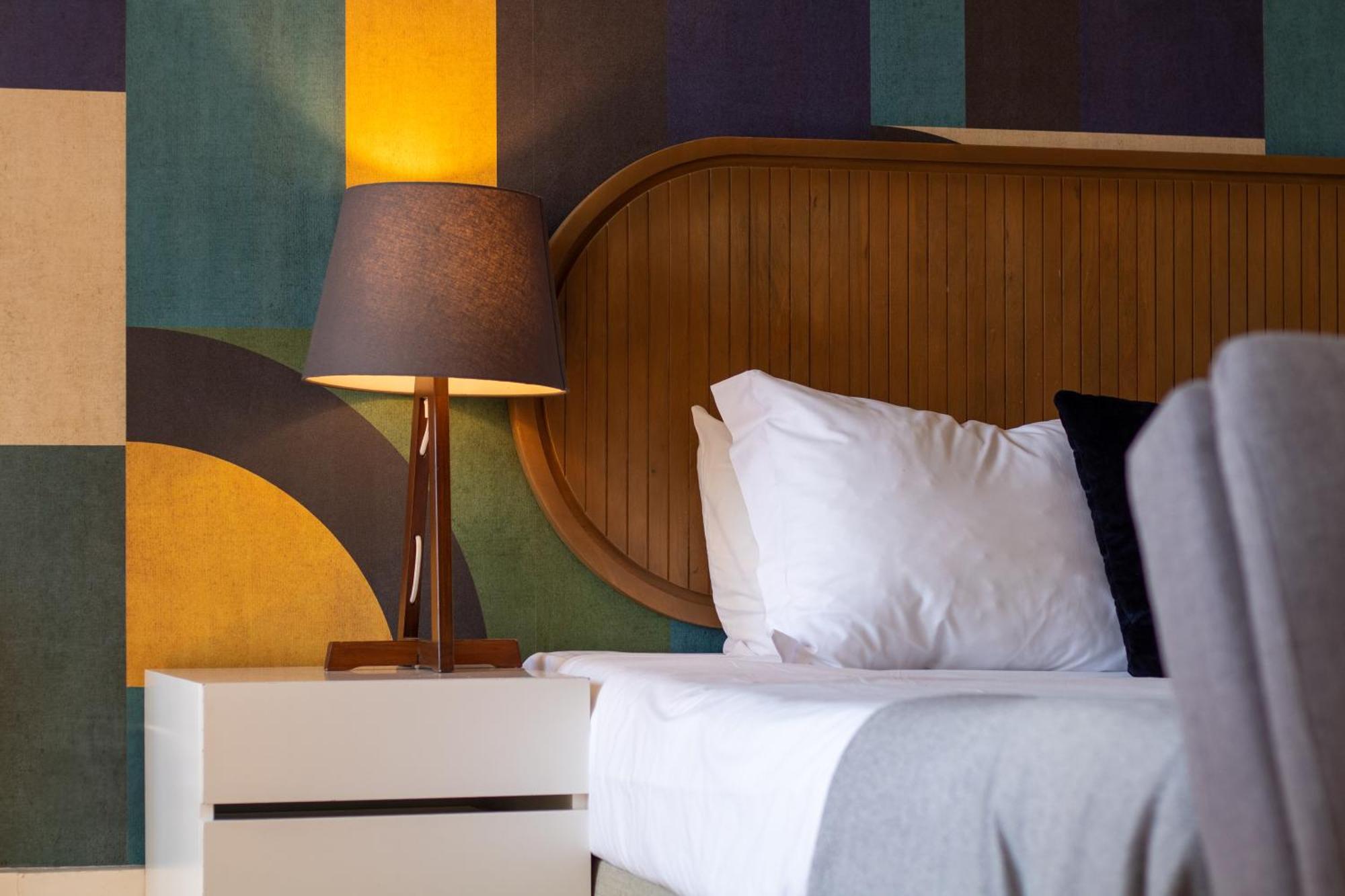 Lovelystay - Dirk Apartment - Almada 4º F Porto Luaran gambar