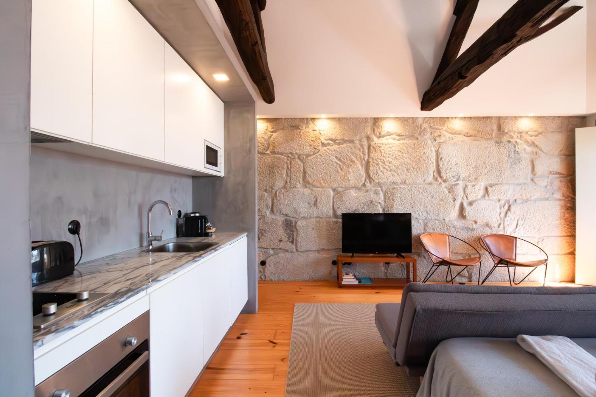 Lovelystay - Dirk Apartment - Almada 4º F Porto Luaran gambar